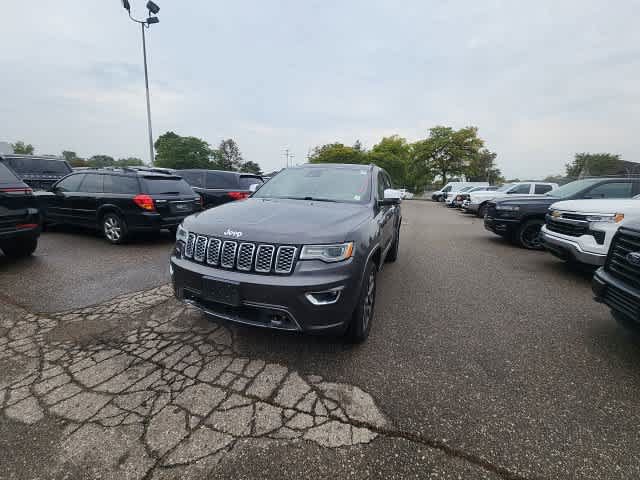 Certified 2018 Jeep Grand Cherokee Overland AWD/4WD image 4