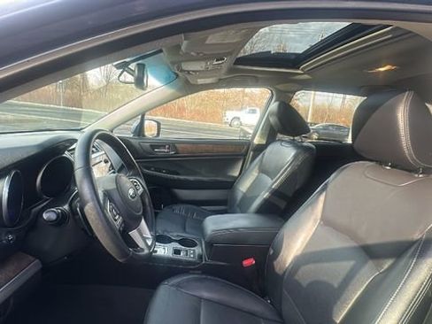 Used 2017 Subaru Outback 2.5i Limited image 22