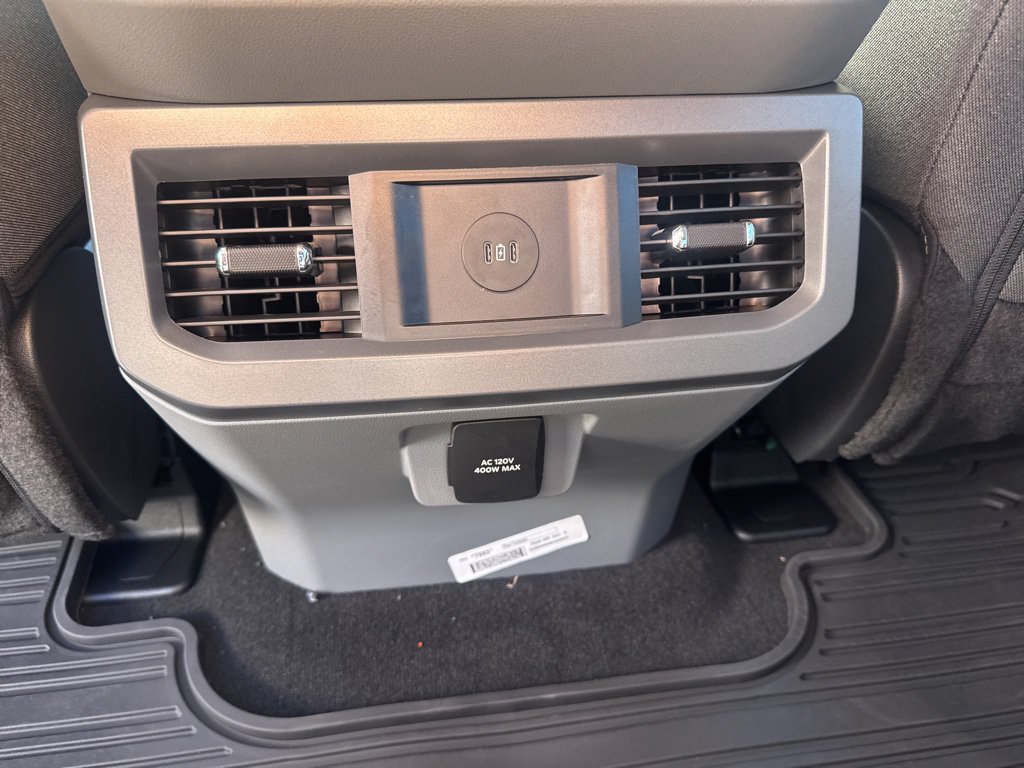 New 2026 Ford F350 XLT w/ XLT Premium Package AWD/4WD image 19