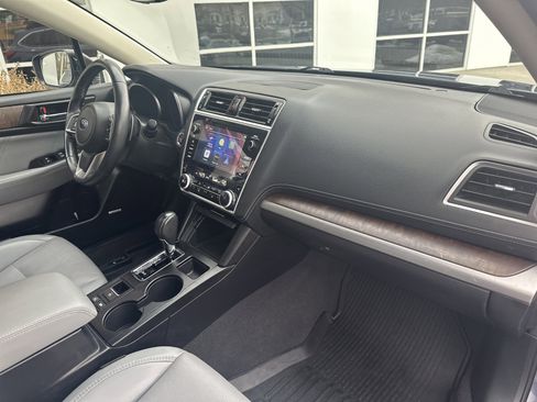 Used 2018 Subaru Outback 2.5i Limited image 34