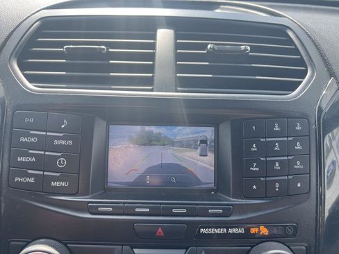 Used 2019 Ford Explorer XLT AWD/4WD image 15