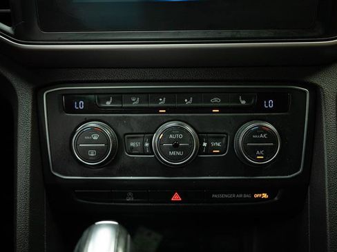 Used 2021 Volkswagen Atlas SE w/ Panoramic Sunroof Package AWD/4WD image 23