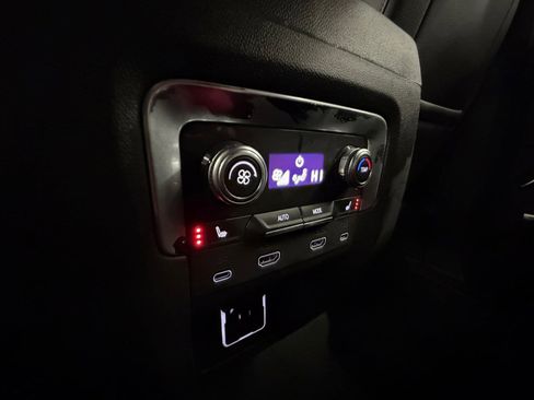 New 2026 GMC Yukon XL Denali w/ Denali Reserve Package image 26