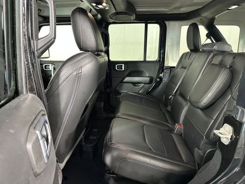 Used 2023 Jeep Wrangler Unlimited Sahara AWD/4WD image 24