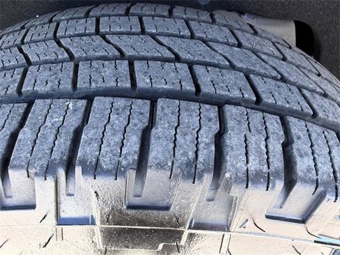 Used 2021 Chevrolet Tahoe LT image 39