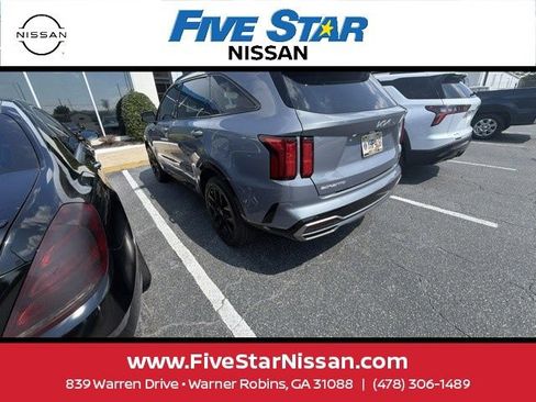 Used 2023 Kia Sorento SX AWD/4WD image 14