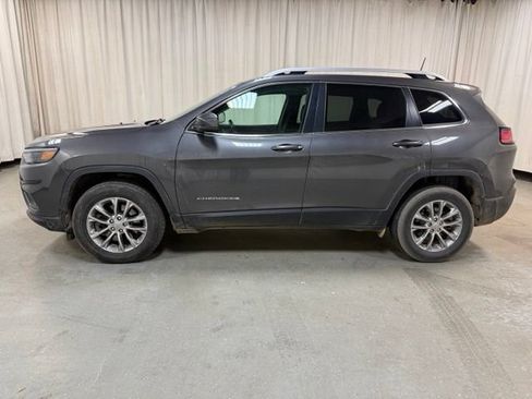 Used 2021 Jeep Cherokee Latitude Lux w/ Mopar Interior Package AWD/4WD image 9