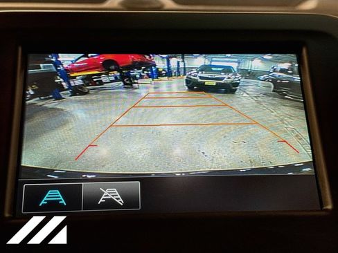 Used 2018 Chevrolet Equinox LT FWD image 15