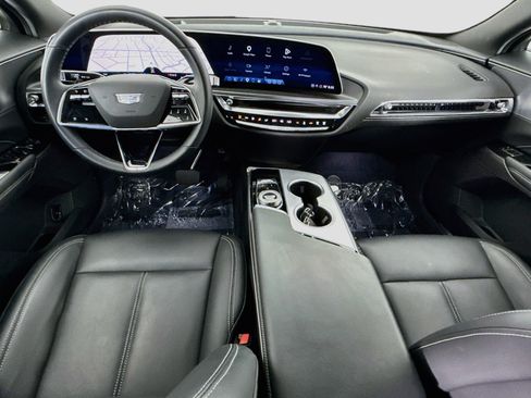 Used 2024 Cadillac Lyriq Tech AWD/4WD image 25
