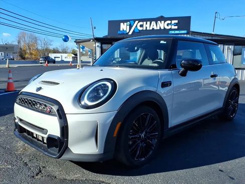 Used 2023 MINI Cooper S image 7