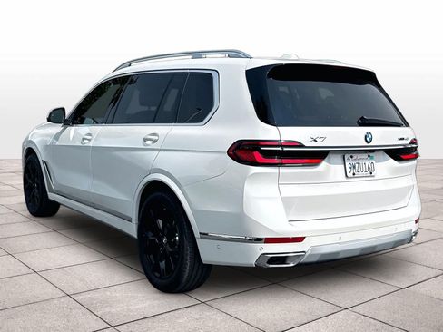Used 2025 BMW X7 xDrive40i w/ Premium Package AWD/4WD image 7
