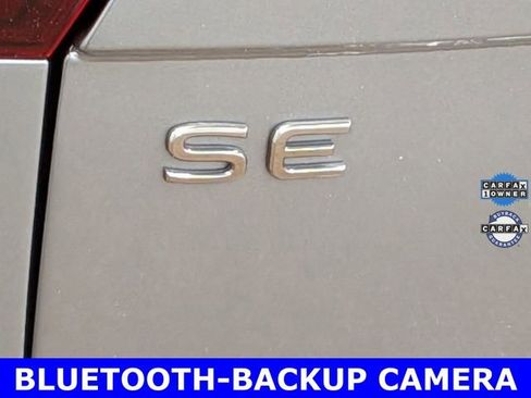 Used 2022 Volkswagen Tiguan SE image 9