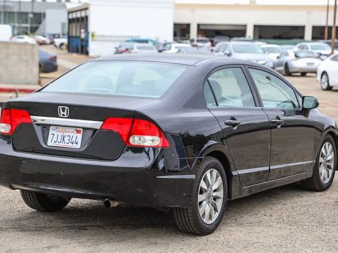 Used 2011 Honda Civic EX-L image 4