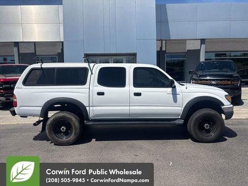 Used 2002 Toyota Tacoma PreRunner RWD image 4