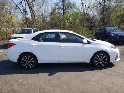 Used 2019 Toyota Corolla SE image 2