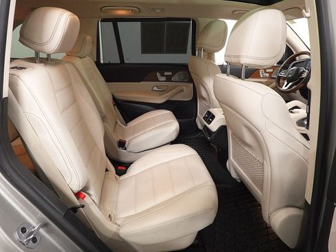 Used 2022 Mercedes-Benz GLS 450 4MATIC image 35
