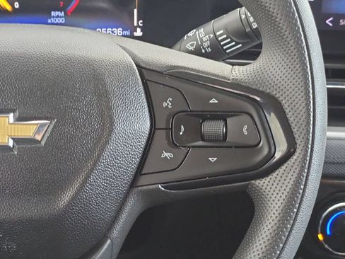 Used 2025 Chevrolet TrailBlazer LT AWD/4WD image 48
