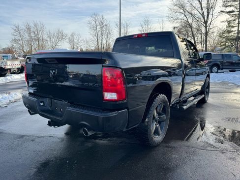 Used 2017 RAM 1500 Express w/ Black Ram 1500 Express Group image 5