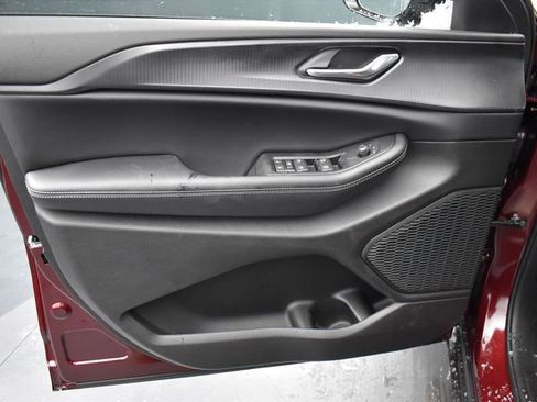 New 2025 Jeep Grand Cherokee Altitude w/ Trailer Tow Package image 12