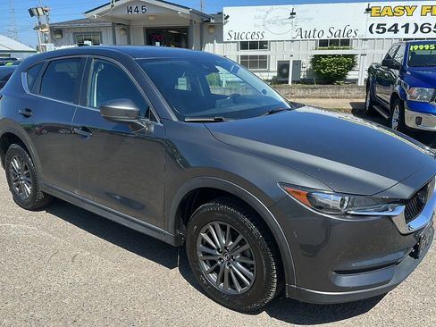 Used 2019 MAZDA CX-5 Touring image 2