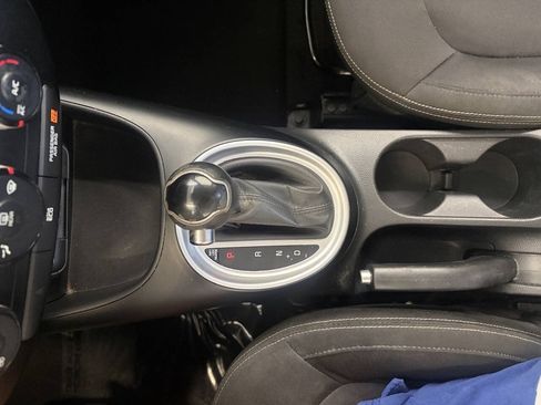 Used 2016 Kia Soul w/ Convenience Package FWD image 17