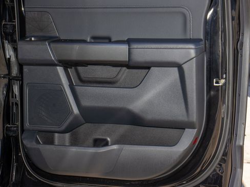 Used 2022 Ford F150 XLT w/ Equipment Group 302A High image 12