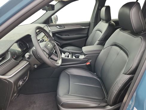 New 2026 Jeep Grand Cherokee Limited AWD/4WD image 12