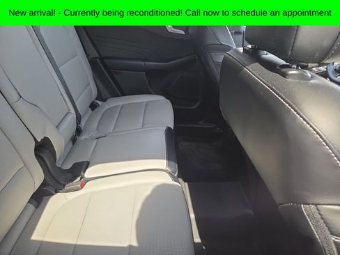 Used 2023 Ford Escape Platinum image 8
