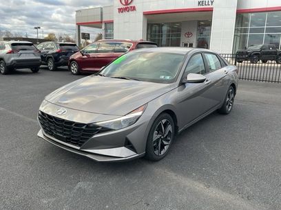 Certified 2023 Hyundai Elantra SEL w/ Convenience Package