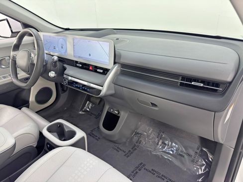 Used 2022 Hyundai Ioniq 5 Limited image 14