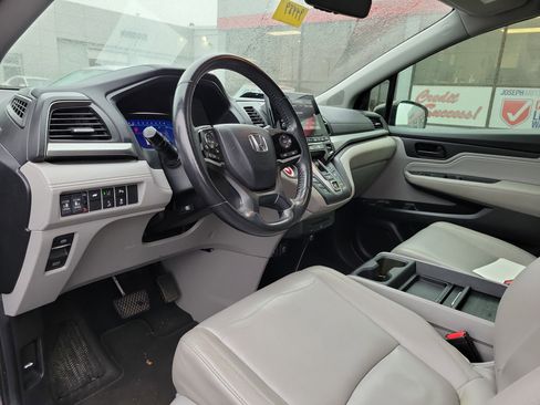 Used 2018 Honda Odyssey Touring image 19