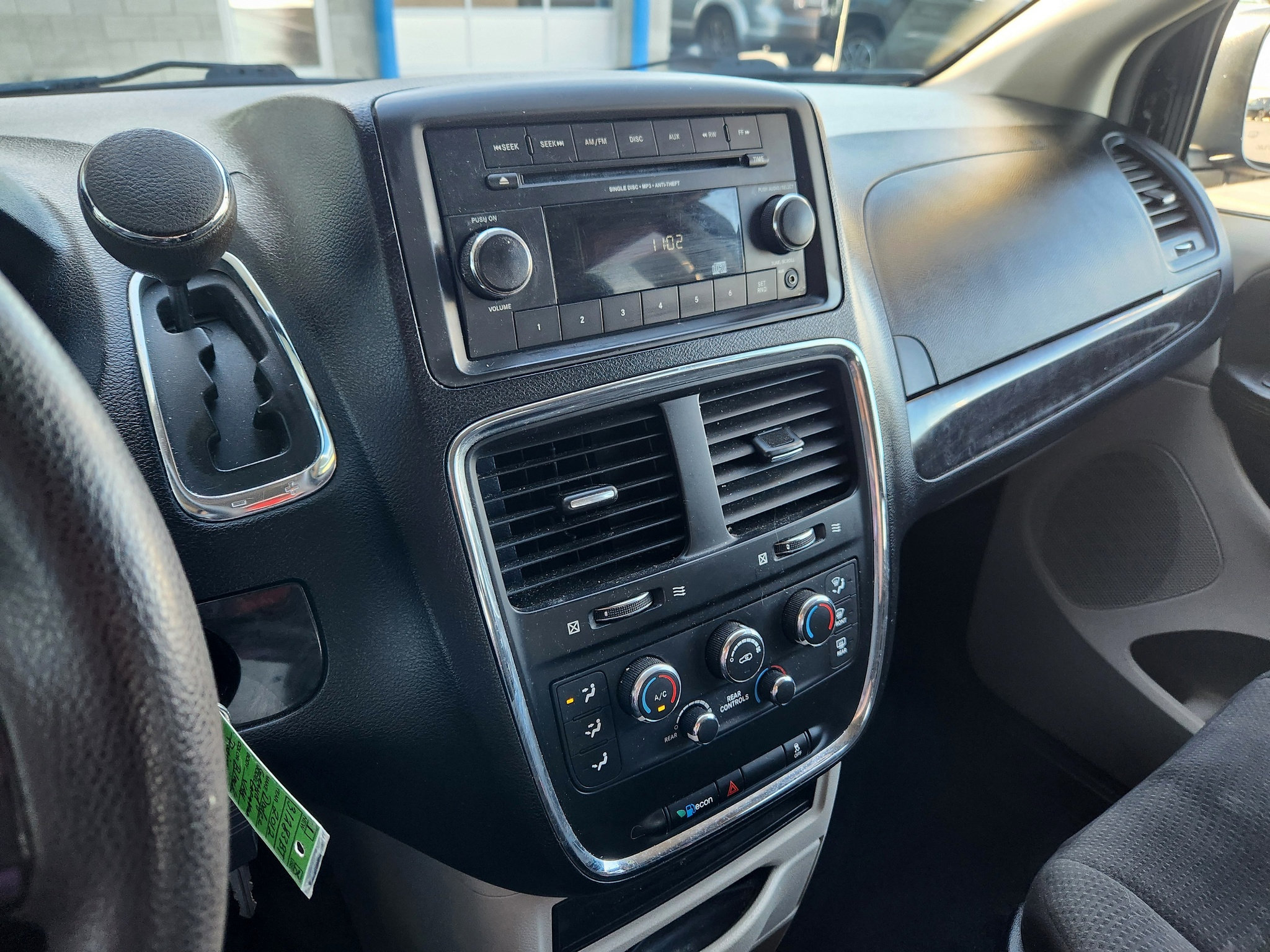 Used 2012 Dodge Grand Caravan SE FWD image 30