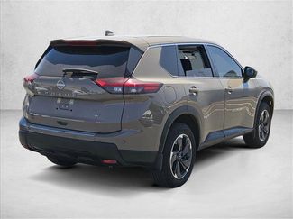 Used 2024 Nissan Rogue SV FWD video 2