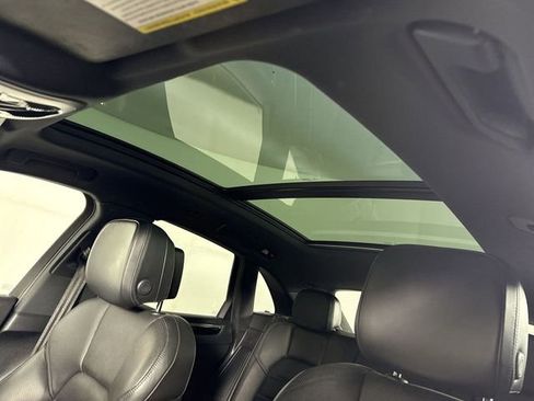 Used 2022 Porsche Macan S AWD/4WD image 17