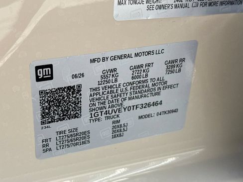 New 2026 GMC Sierra 3500 AT4 AWD/4WD image 29