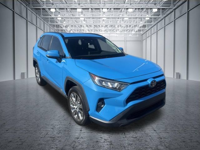 Used 2019 Toyota RAV4 XLE Premium w/ Advanced Technology Package FWD image 7