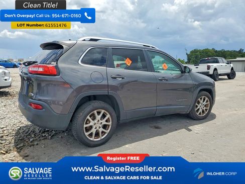 Used 2016 Jeep Cherokee Latitude FWD image 4