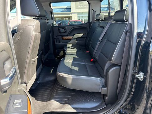 Used 2017 Chevrolet Silverado 1500 High Country image 24