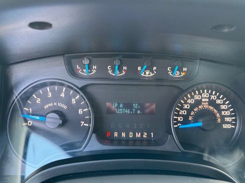 Used 2013 Ford F150 STX w/ Mid Equipment Group AWD/4WD image 34