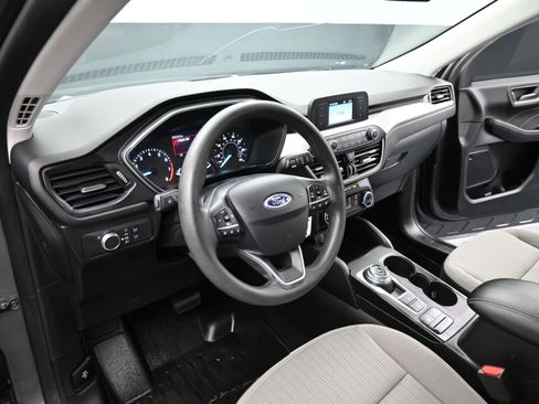 Used 2022 Ford Escape S image 7