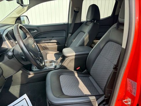 Used 2021 Chevrolet Colorado Z71 RWD image 12