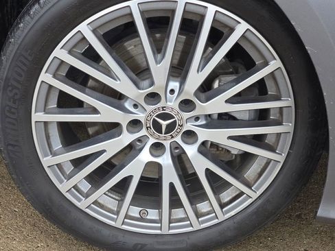 Used 2022 Mercedes-Benz CLA 250 4MATIC image 10