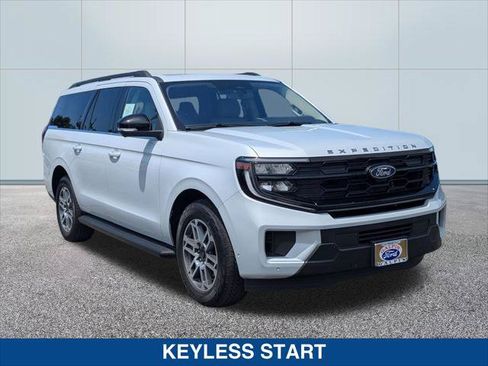 Certified 2025 Ford Expedition Max Active AWD/4WD image 7