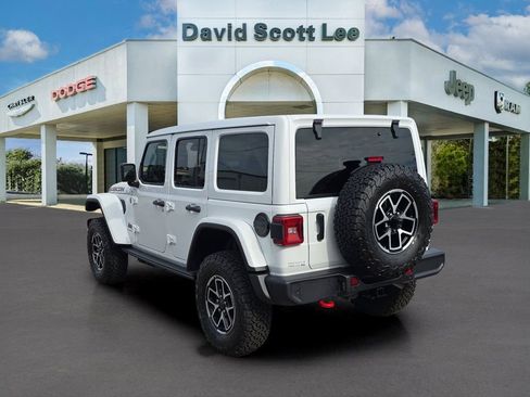 New 2026 Jeep Wrangler Unlimited Rubicon w/ Safety Group image 8