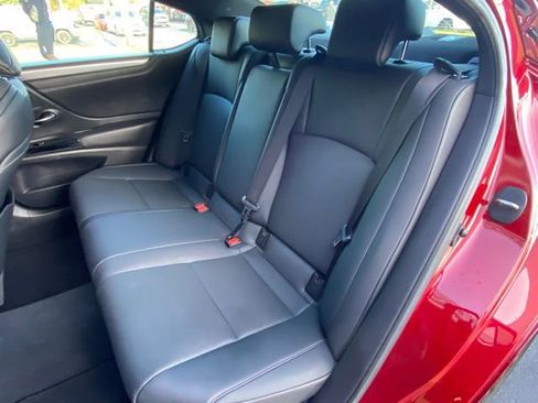 Used 2022 Lexus ES 300h F Sport w/ Accessory Package 2 image 25