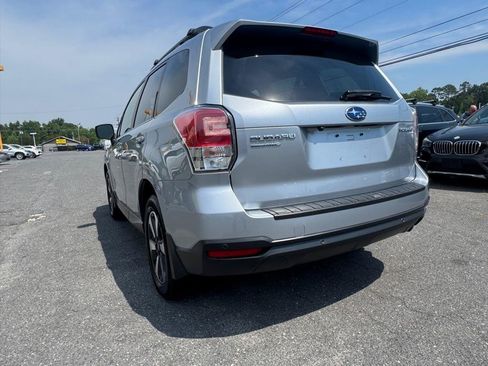 Used 2018 Subaru Forester 2.5i Limited AWD/4WD image 7