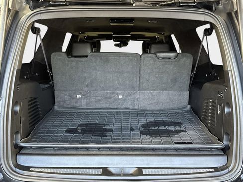 Used 2015 Cadillac Escalade ESV Platinum image 25