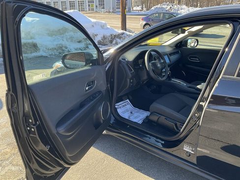 Used 2019 Honda HR-V EX image 18