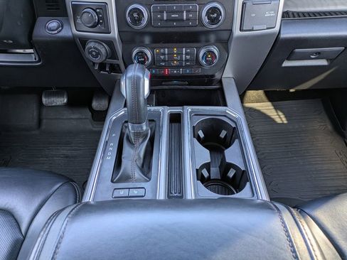 Used 2020 Ford F150 Platinum image 19