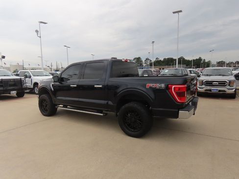 Used 2021 Ford F150 XLT w/ Equipment Group 302A High AWD/4WD image 16